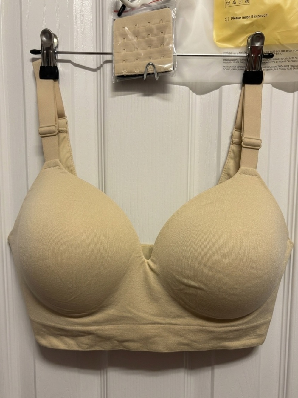 Seamless Nude T-Shirt Bra with Light Support